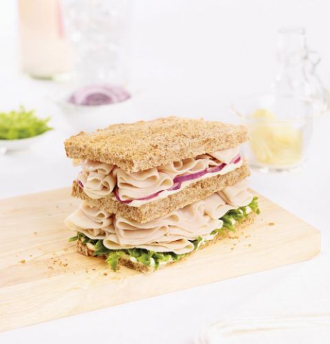 Roti de poitrine de dinde cuit, avec carraghénine